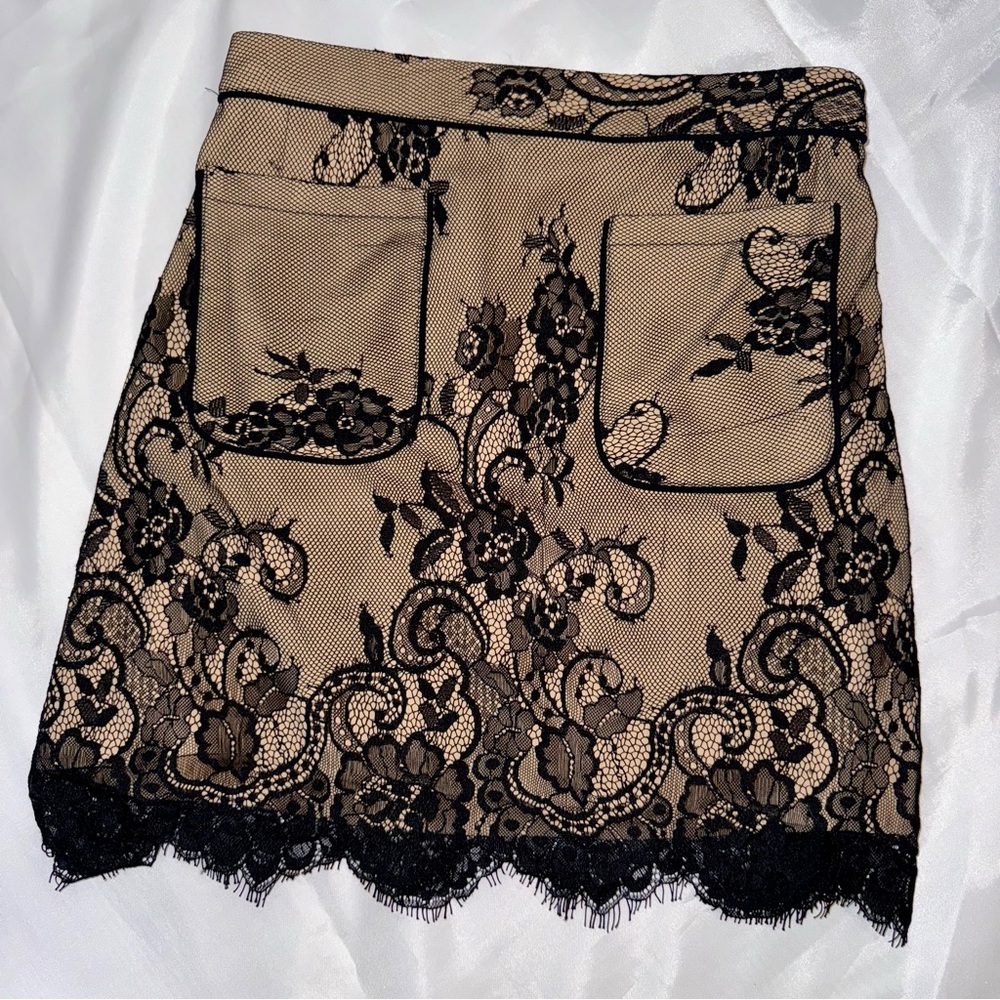Abercrombie‎ & Fitch Woman’s Size 0 Black Lace Mini Skirt Elegant Chic Y2K Goth - Picture 3 of 8